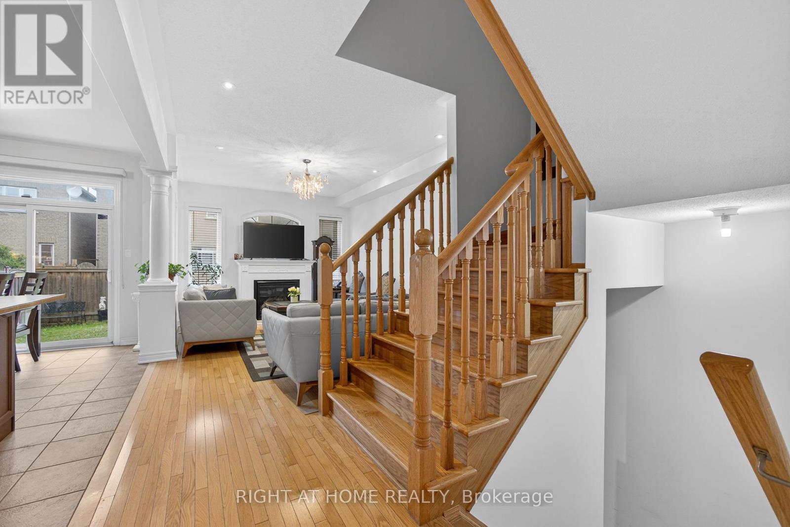 147 Betony Drive, Richmond Hill, Ontario  L4E 0P3 - Photo 8 - N12371825