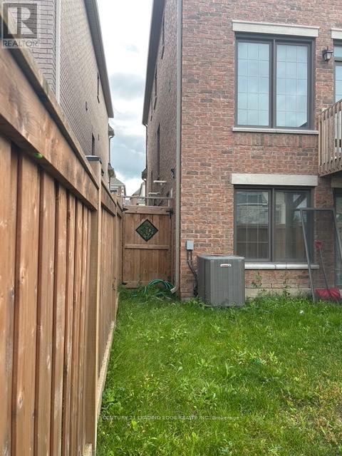 25 Beebalm Lane, East Gwillimbury, Ontario  L9N 0T4 - Photo 35 - N12371843