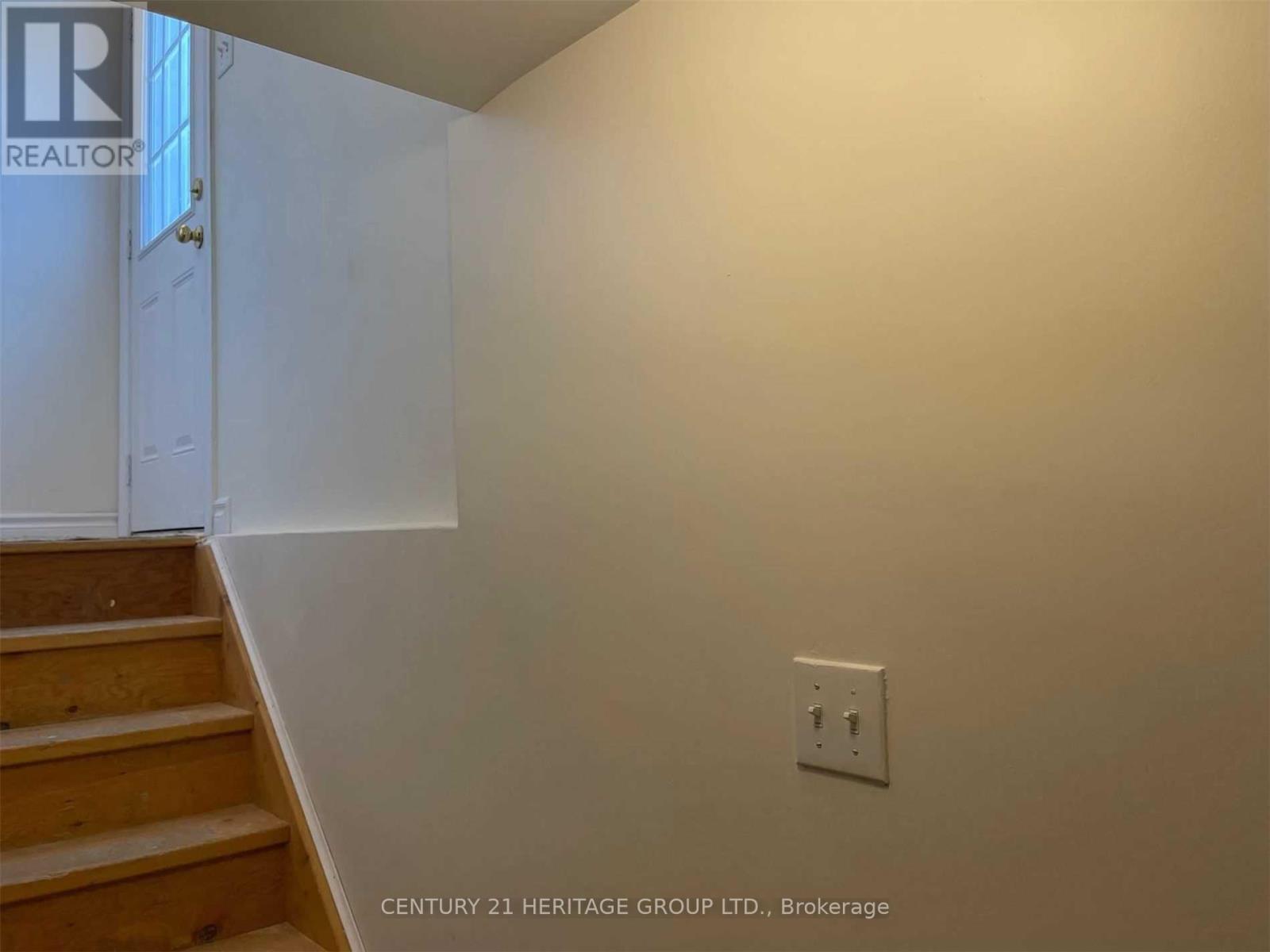 Lower - 41 Graham Street, Springwater, Ontario  L0L 1P0 - Photo 4 - S12371842