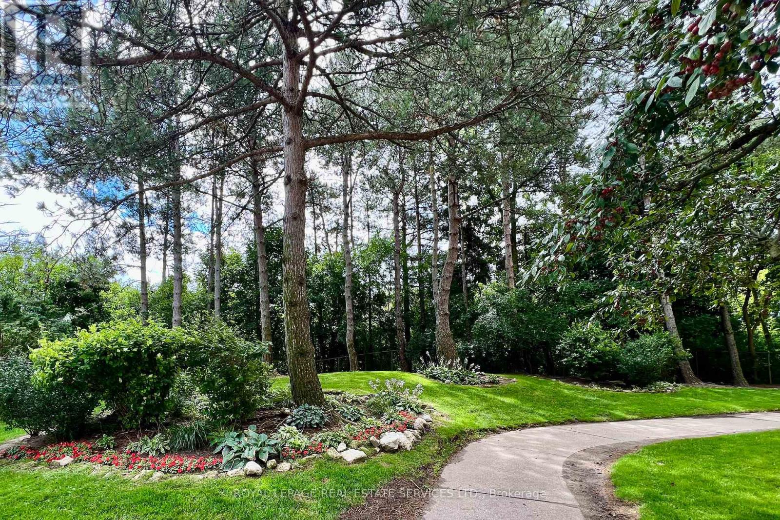 405 - 240 Scarlett Road, Toronto (Rockcliffe-Smythe), Ontario  M6N 4X4 - Photo 42 - W12371821