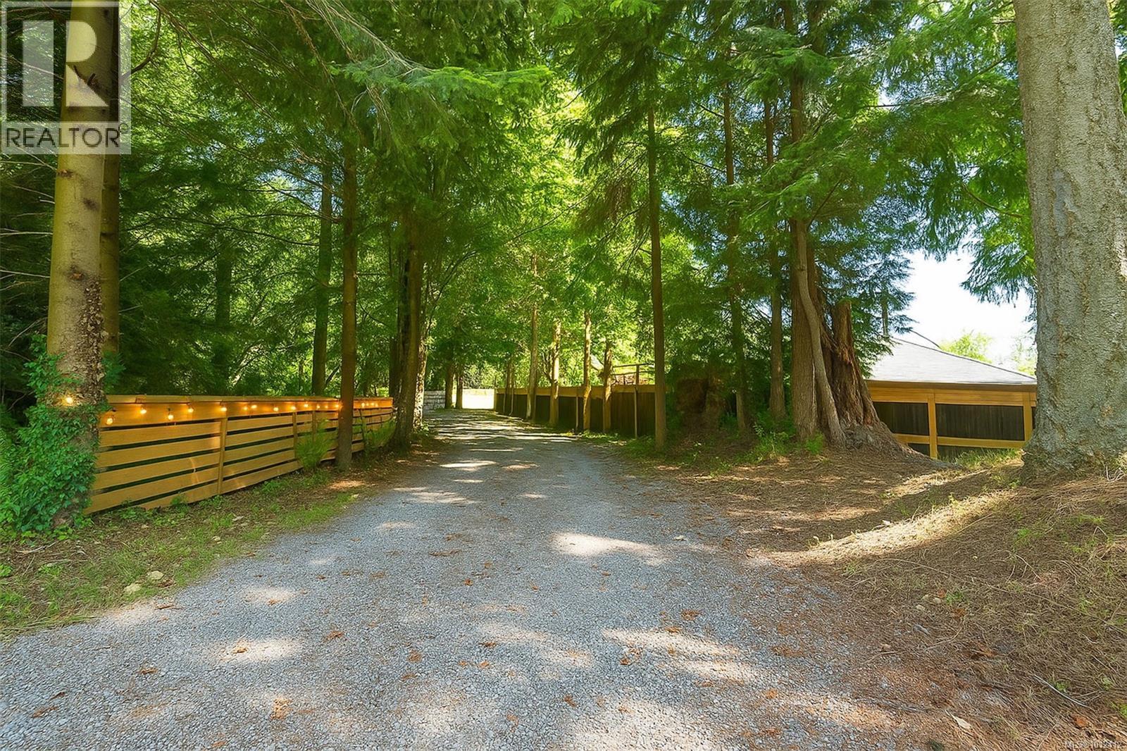 Property at 6359 Belvista Pl image 4