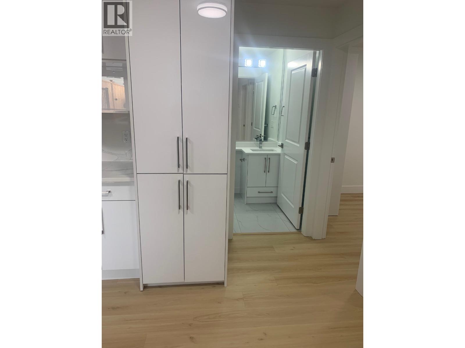 2 2074 E 50th Avenue, Vancouver, British Columbia  V5P 1V3 - Photo 6 - R3041233