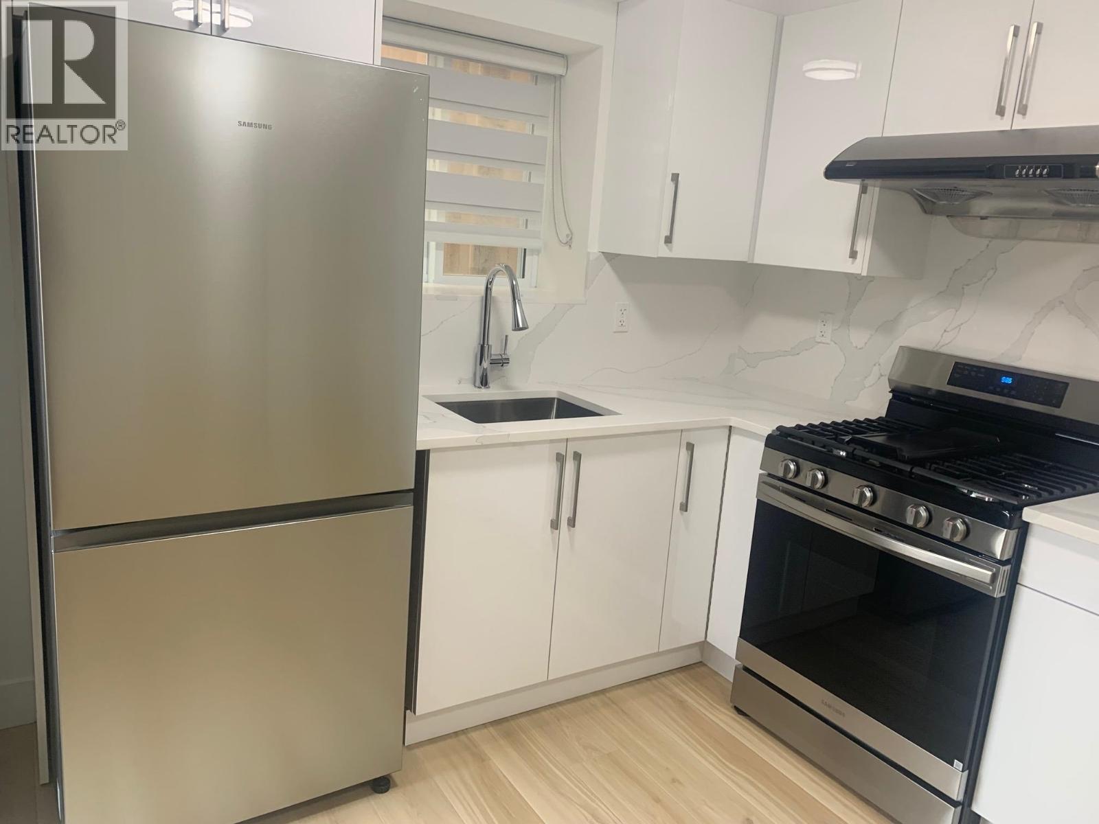 2 2074 E 50th Avenue, Vancouver, British Columbia  V5P 1V3 - Photo 4 - R3041233