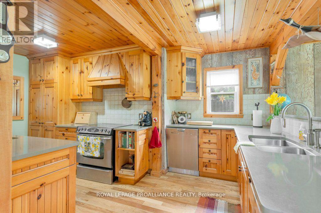 108575 Highway 7, Tweed (Elzevir (Twp)), Ontario  K0K 3J0 - Photo 22 - X12371895