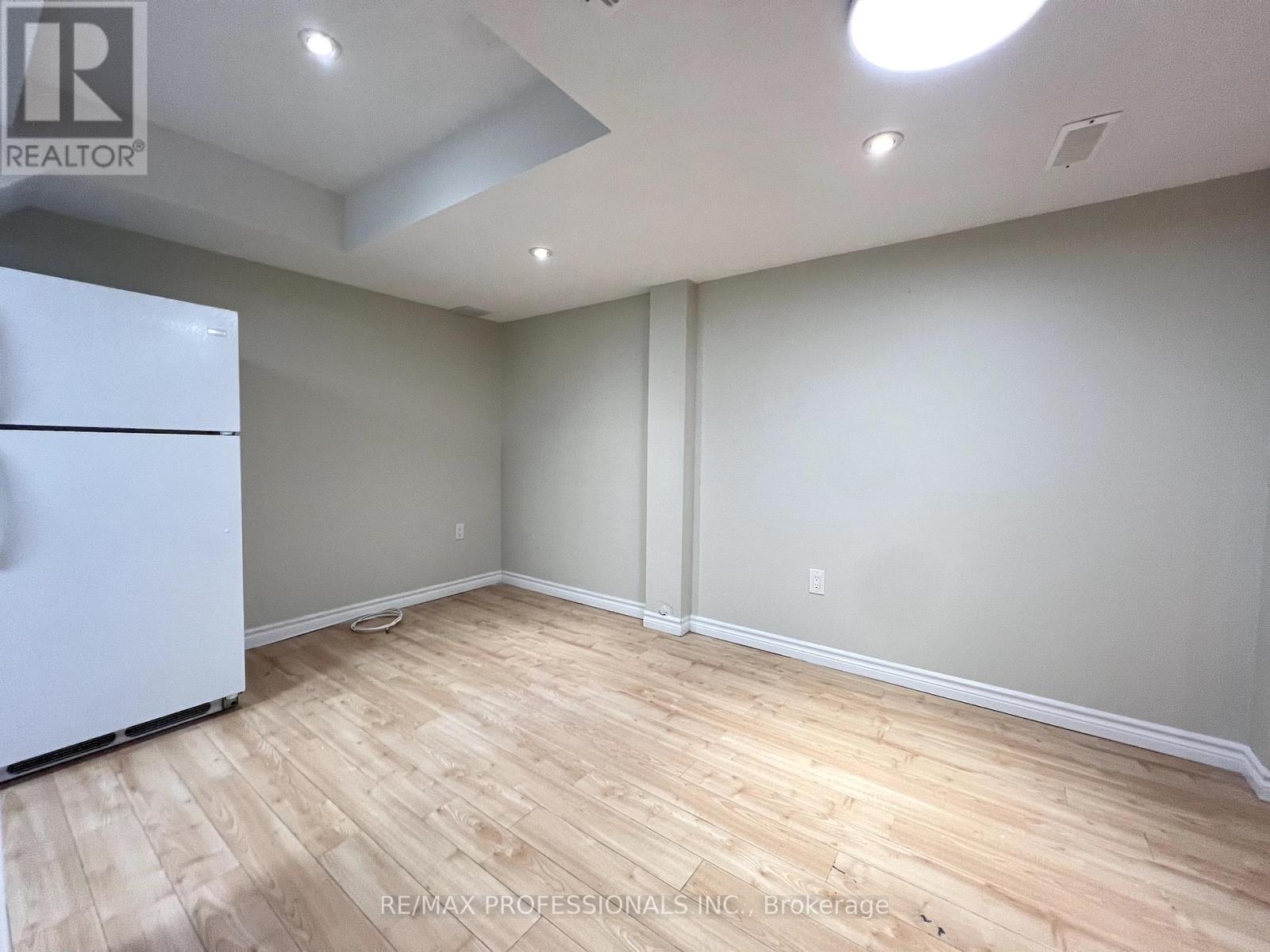 Basement - 3866 Freeman Terrace, Mississauga, Ontario  L5M 6P7 - Photo 10 - W12371848