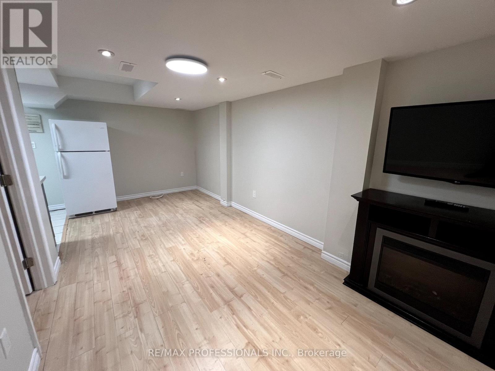 Basement - 3866 Freeman Terrace, Mississauga, Ontario  L5M 6P7 - Photo 11 - W12371848