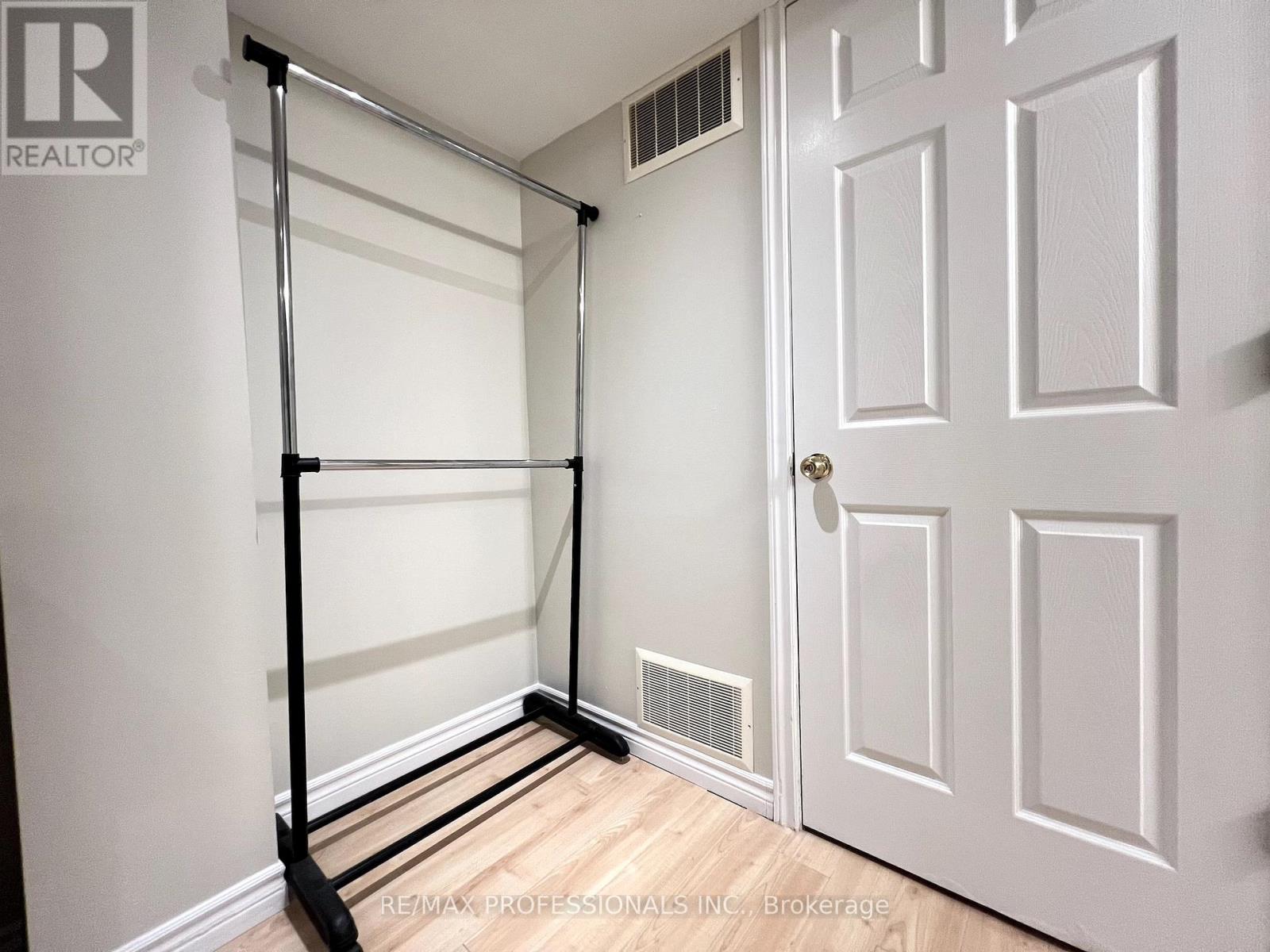 Basement - 3866 Freeman Terrace, Mississauga, Ontario  L5M 6P7 - Photo 25 - W12371848