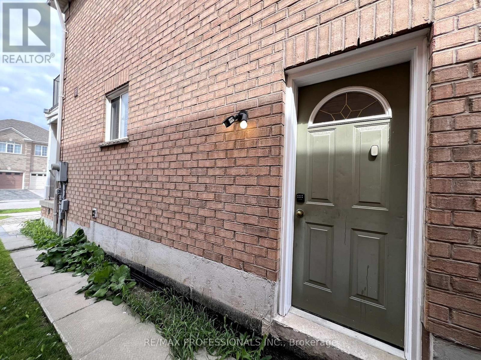 Basement - 3866 Freeman Terrace, Mississauga, Ontario  L5M 6P7 - Photo 3 - W12371848