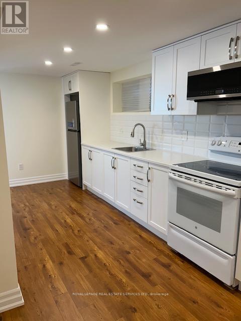 Basement Unit - 2100 Lorelei Road, Mississauga (Cooksville), Ontario  L5A 1C3 - Photo 3 - W12371853