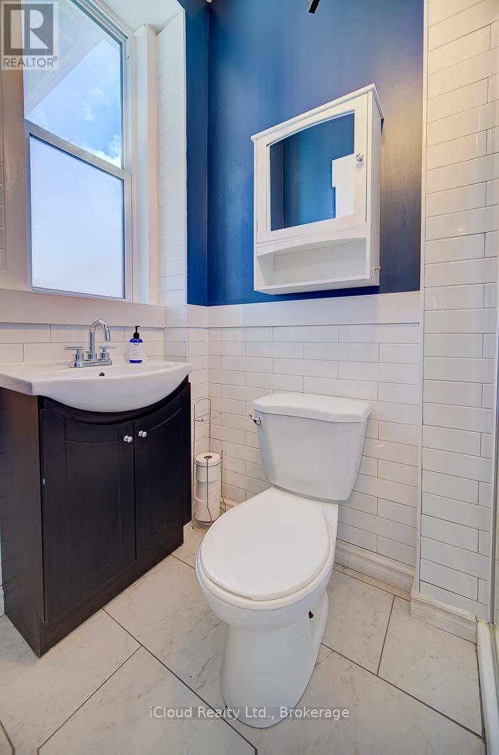 425 English Street, London East, Ontario  N5W 3T4 - Photo 14 - X12358239