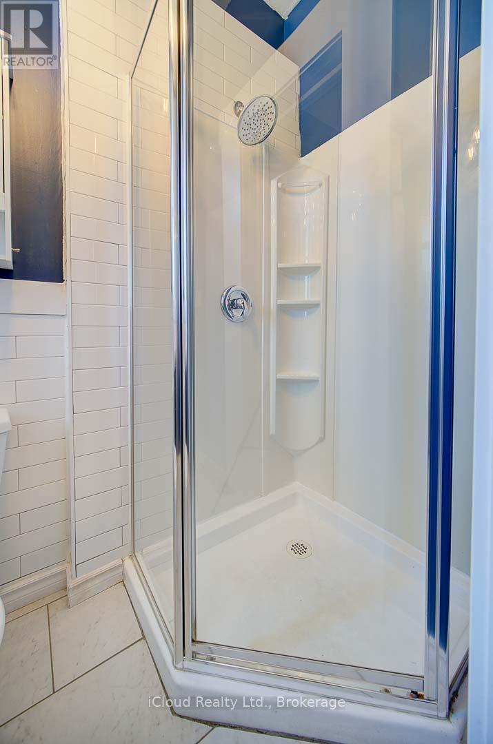 425 English Street, London East, Ontario  N5W 3T4 - Photo 15 - X12358239