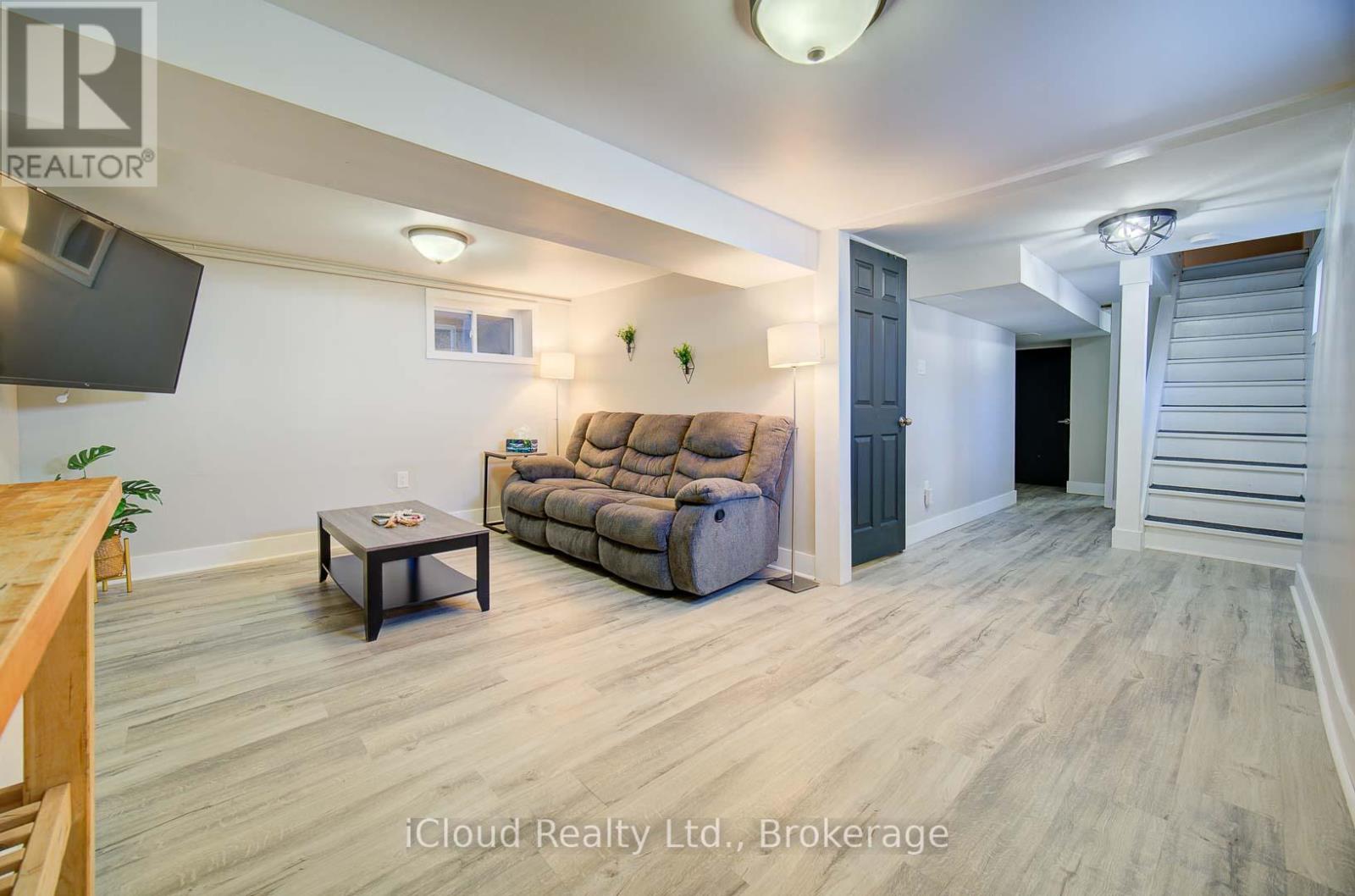 425 English Street, London East, Ontario  N5W 3T4 - Photo 17 - X12358239
