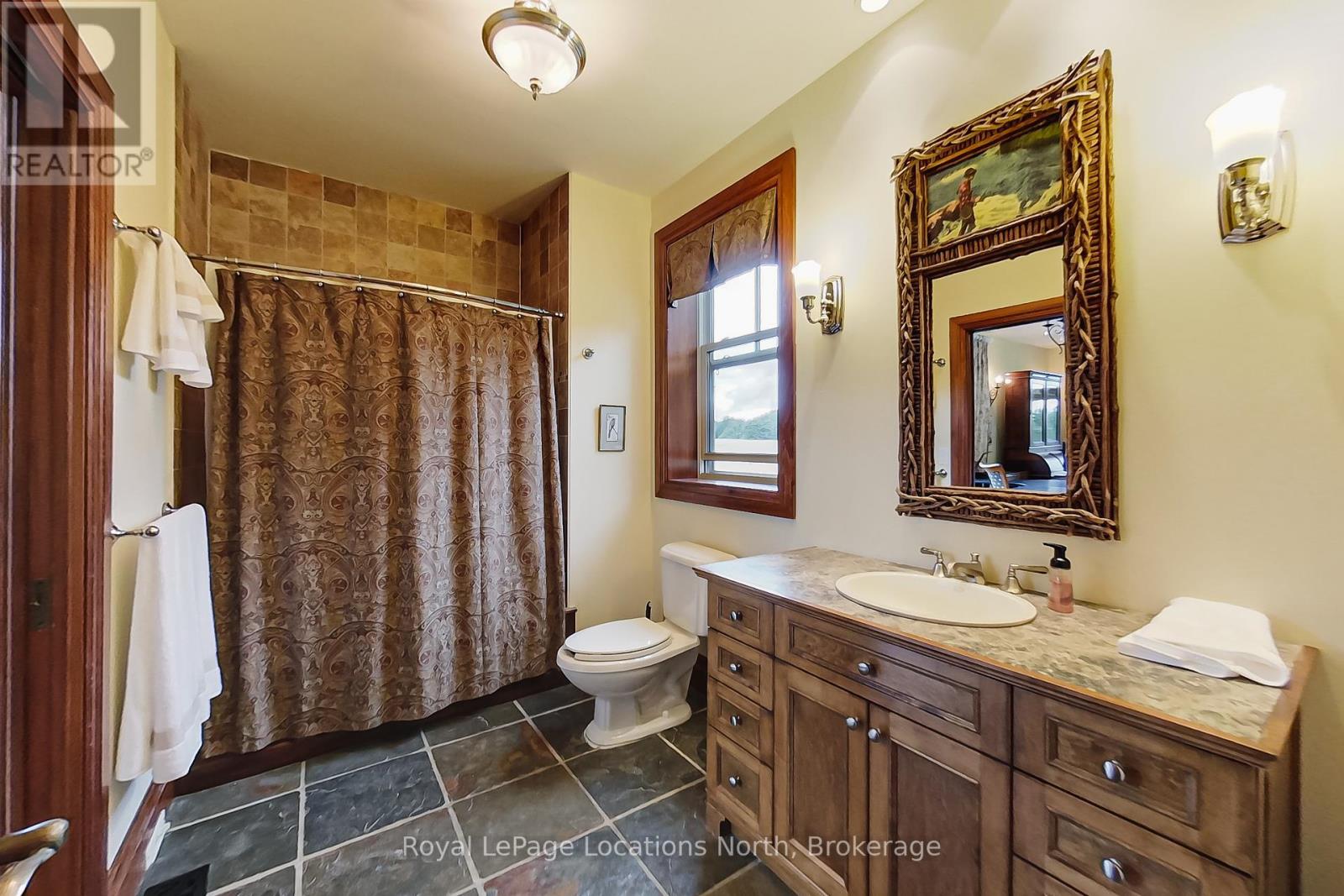 415456 Tenth Line, Blue Mountains, Ontario  N0H 2E0 - Photo 23 - X12371889