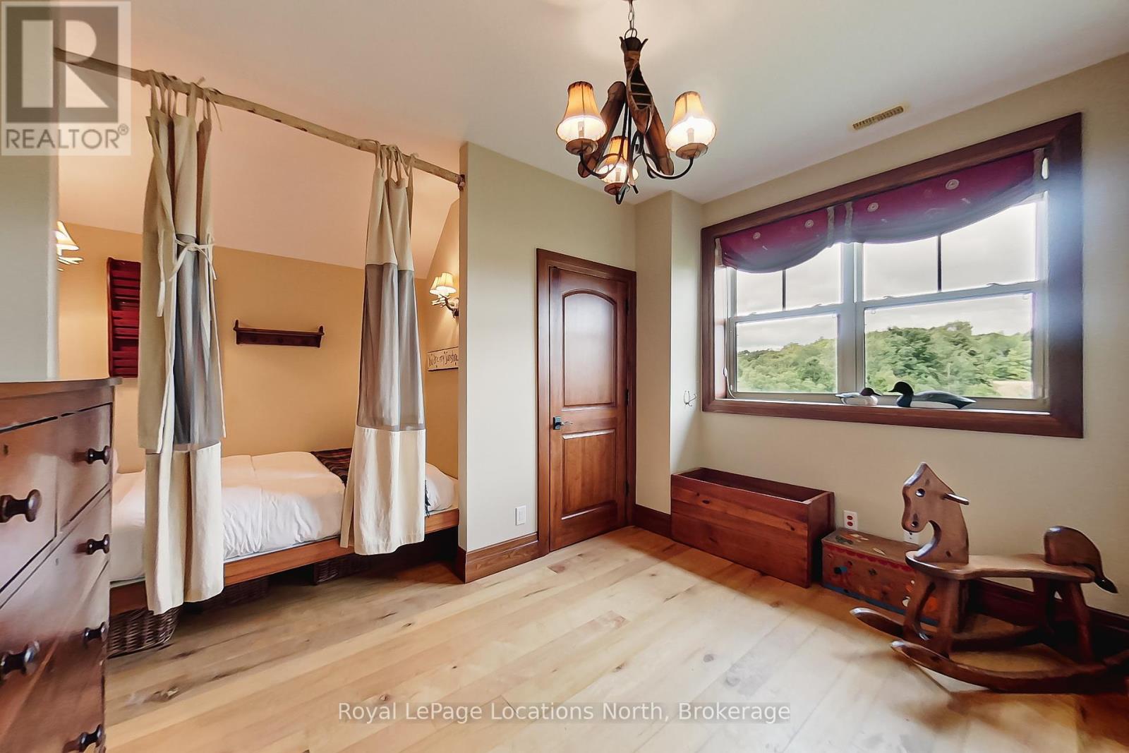 415456 Tenth Line, Blue Mountains, Ontario  N0H 2E0 - Photo 31 - X12371889