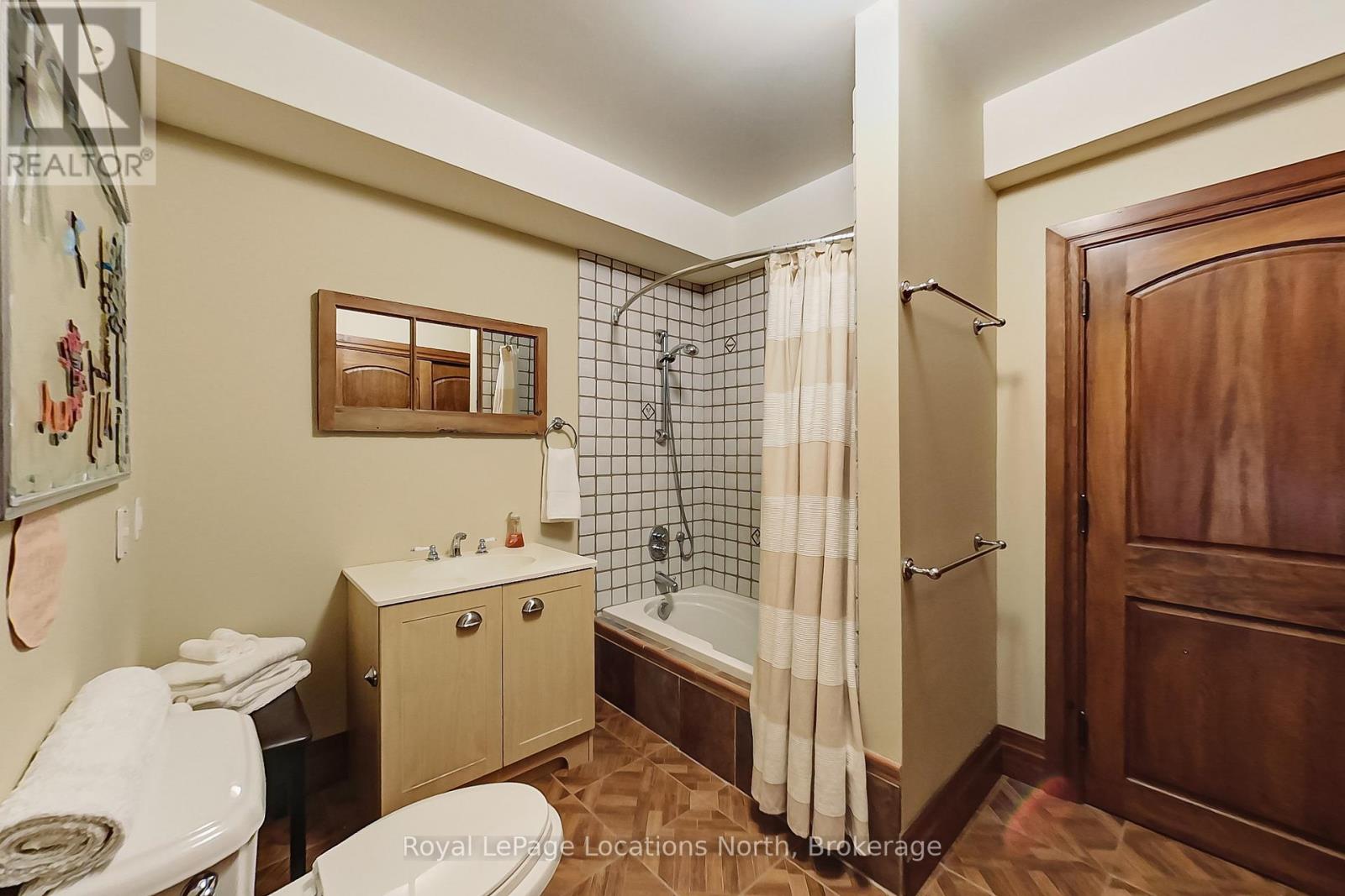 415456 Tenth Line, Blue Mountains, Ontario  N0H 2E0 - Photo 42 - X12371889