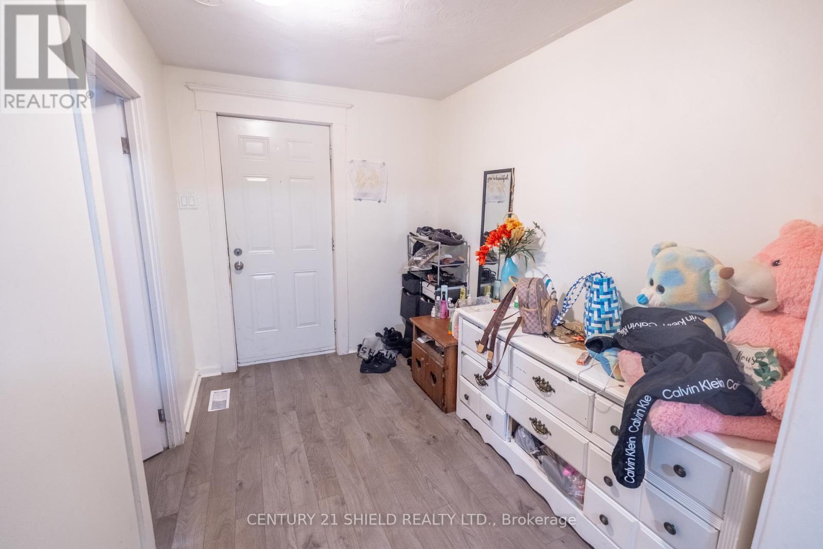 314 Guy Street, Cornwall, Ontario  K6H 4V2 - Photo 9 - X12371868