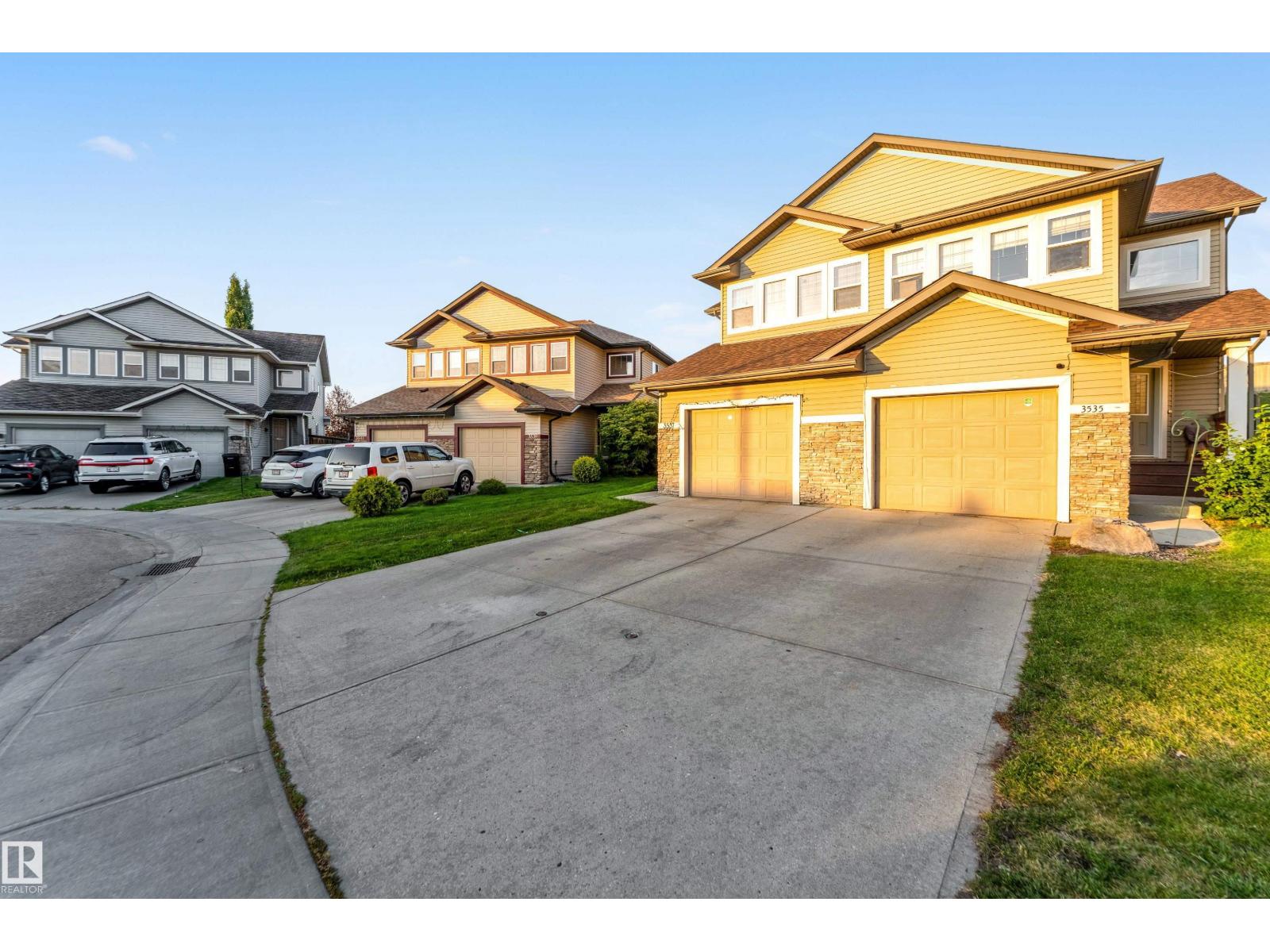 3537 11 St Nw, Edmonton, Alberta  T6T 0J7 - Photo 2 - E4455454