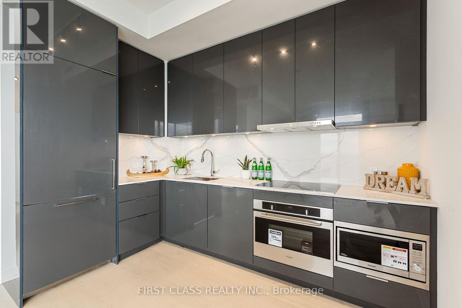 S3504 - 8 Olympic Garden Drive, Toronto, Ontario  M2M 0B9 - Photo 3 - C12371863