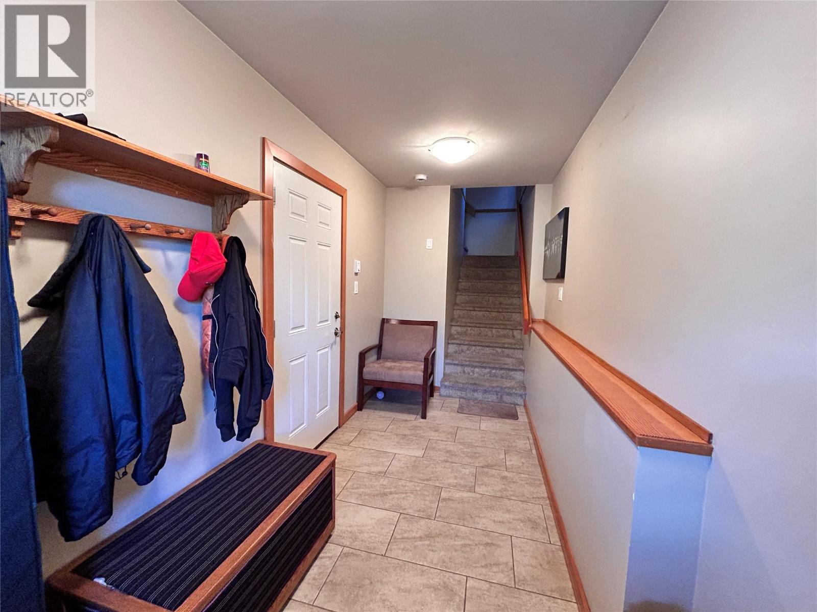 948 Redstone Drive, Rossland, British Columbia  V0G 1Y0 - Photo 7 - 10360464