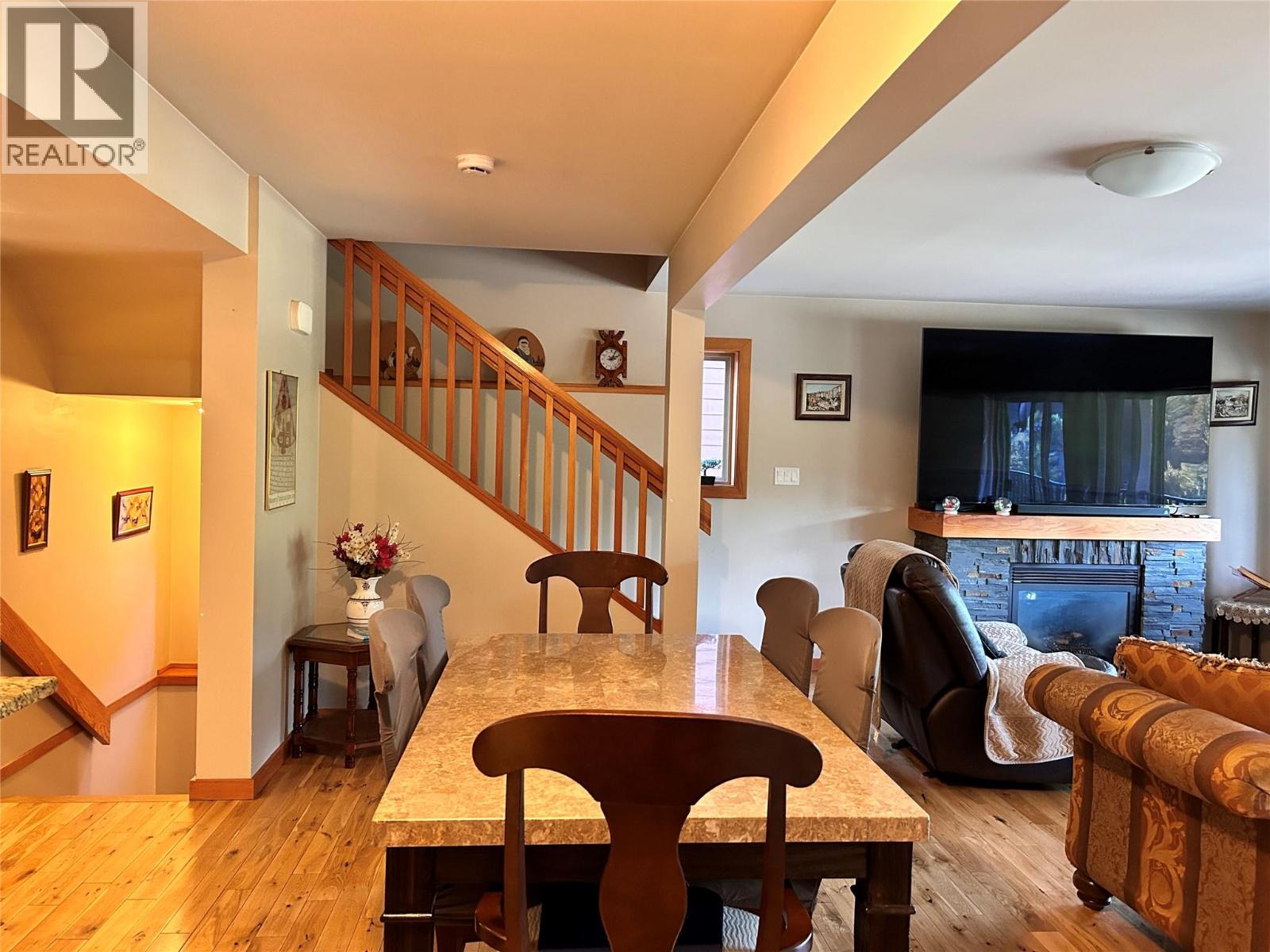948 Redstone Drive, Rossland, British Columbia  V0G 1Y0 - Photo 19 - 10360464