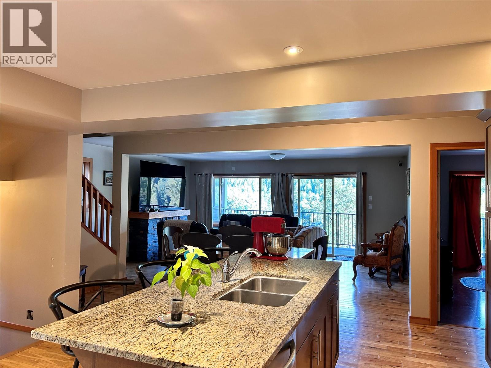 948 Redstone Drive, Rossland, British Columbia  V0G 1Y0 - Photo 16 - 10360464