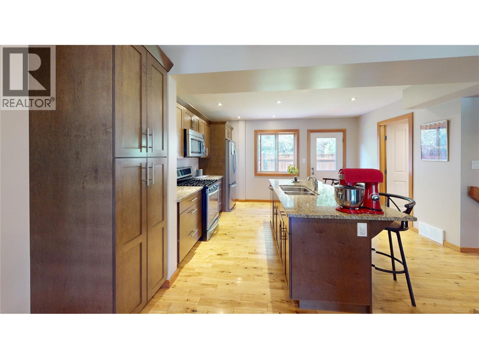 948 Redstone Drive, Rossland, British Columbia  V0G 1Y0 - Photo 15 - 10360464