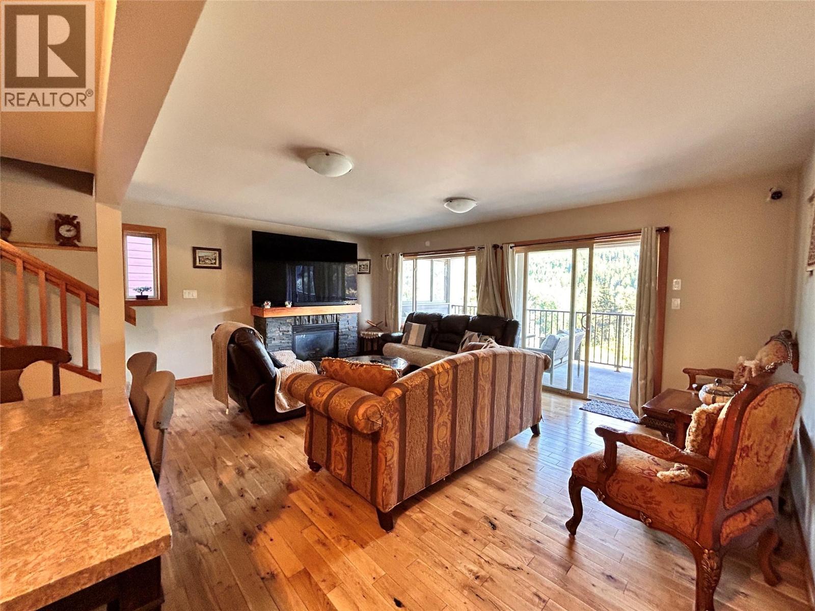 948 Redstone Drive, Rossland, British Columbia  V0G 1Y0 - Photo 14 - 10360464