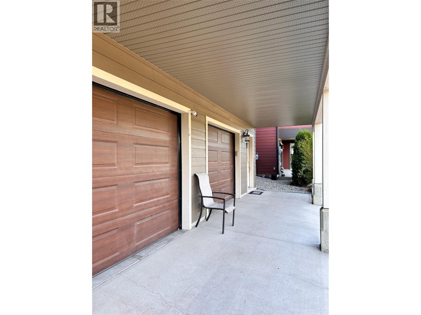 948 Redstone Drive, Rossland, British Columbia  V0G 1Y0 - Photo 3 - 10360464