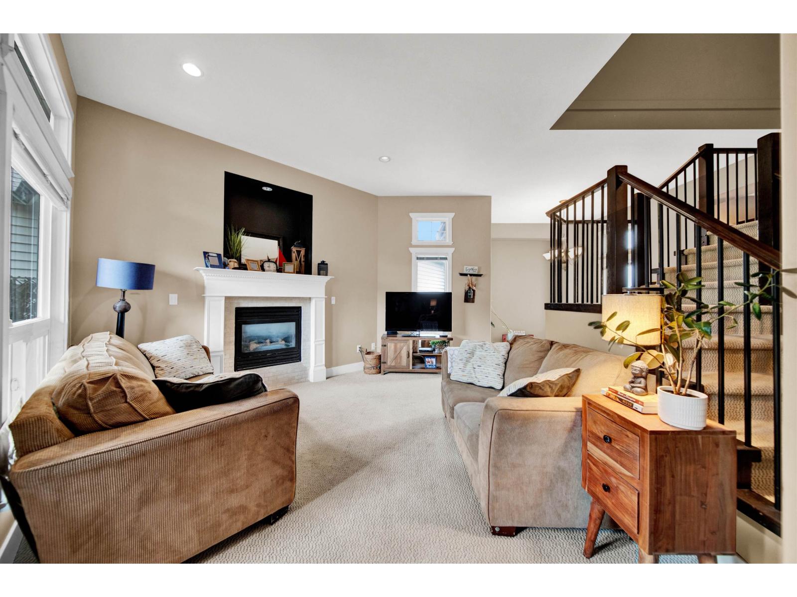 15072 61b Avenue, Surrey, British Columbia  V3S 5L7 - Photo 5 - R3035402