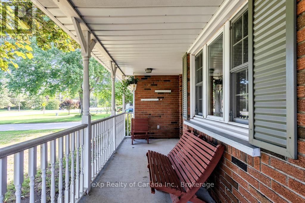 154 Main Street, Norfolk, Ontario  N0J 1E0 - Photo 10 - X12371914