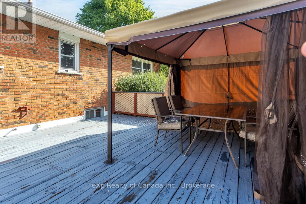 154 Main Street, Norfolk, Ontario  N0J 1E0 - Photo 11 - X12371914