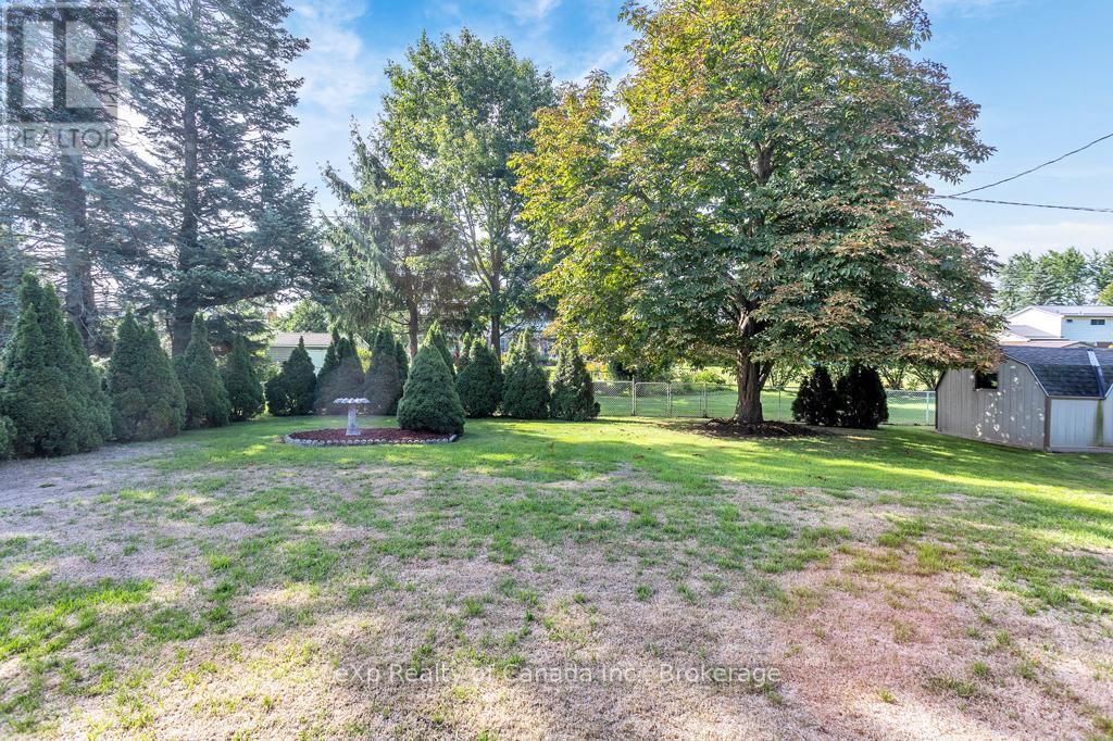 154 Main Street, Norfolk, Ontario  N0J 1E0 - Photo 7 - X12371914