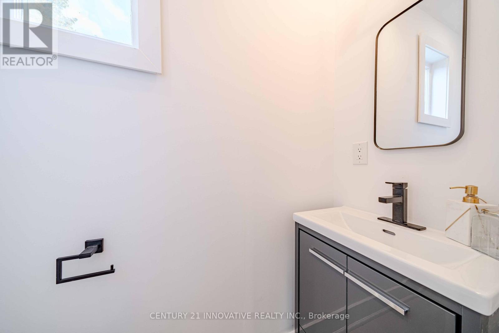 Main Floor - 57 Leahann Drive, Toronto, Ontario  M1P 1B8 - Photo 27 - E12371927