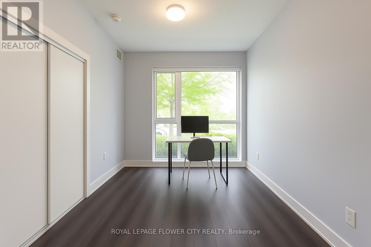 112 - 210 Sabina Drive, Oakville, Ontario  L6H 0W6 - Photo 21 - W12371918