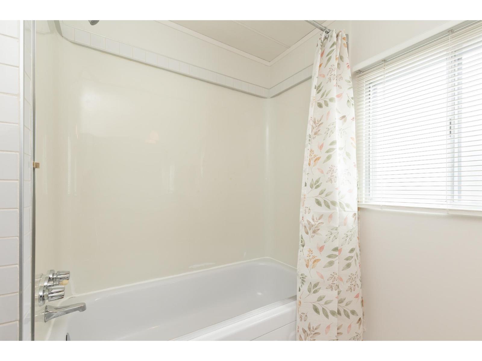 2102 Cumbria Drive, Surrey, British Columbia  V4A 5K3 - Photo 26 - R3010140