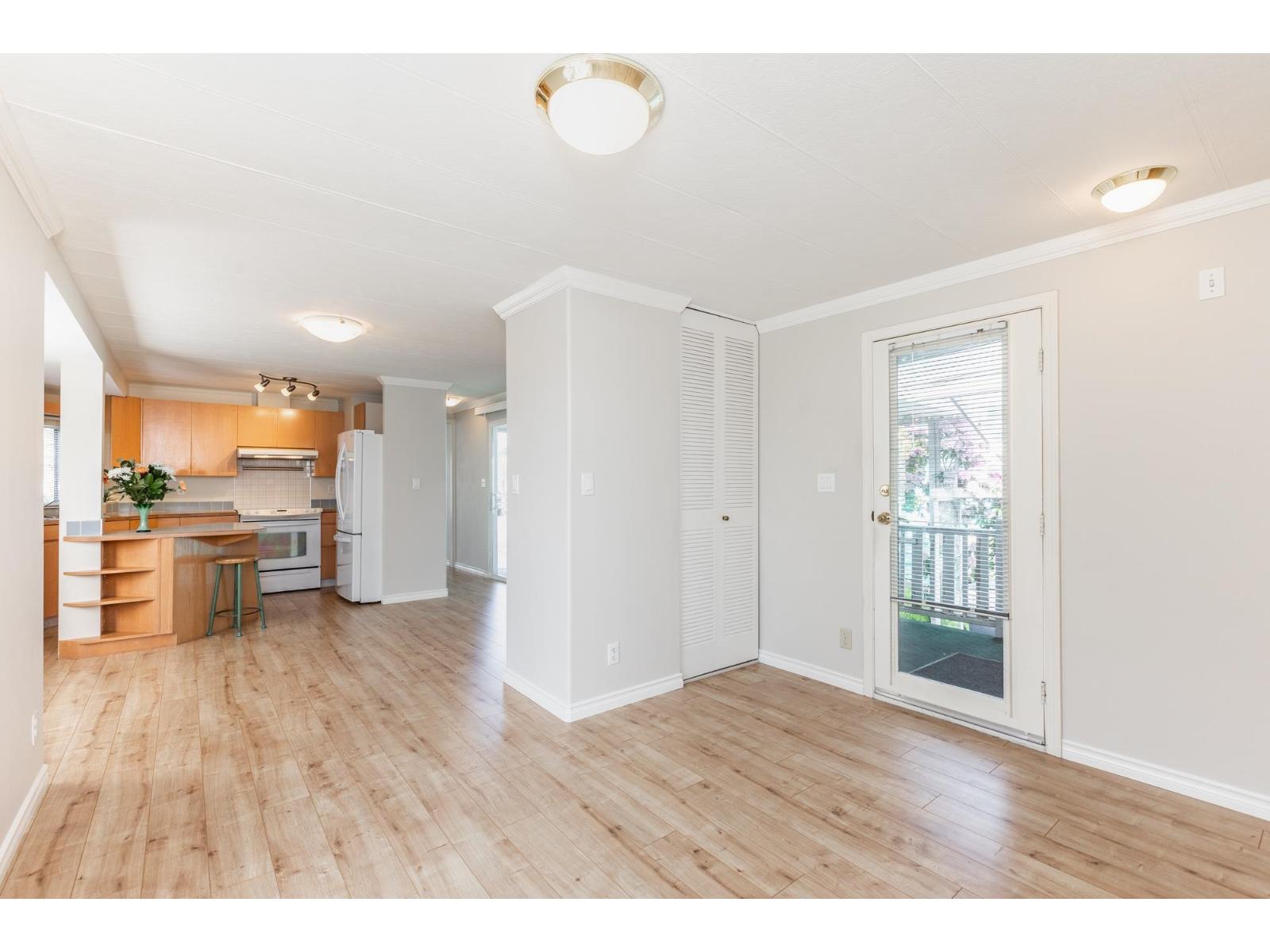 2102 Cumbria Drive, Surrey, British Columbia  V4A 5K3 - Photo 13 - R3010140