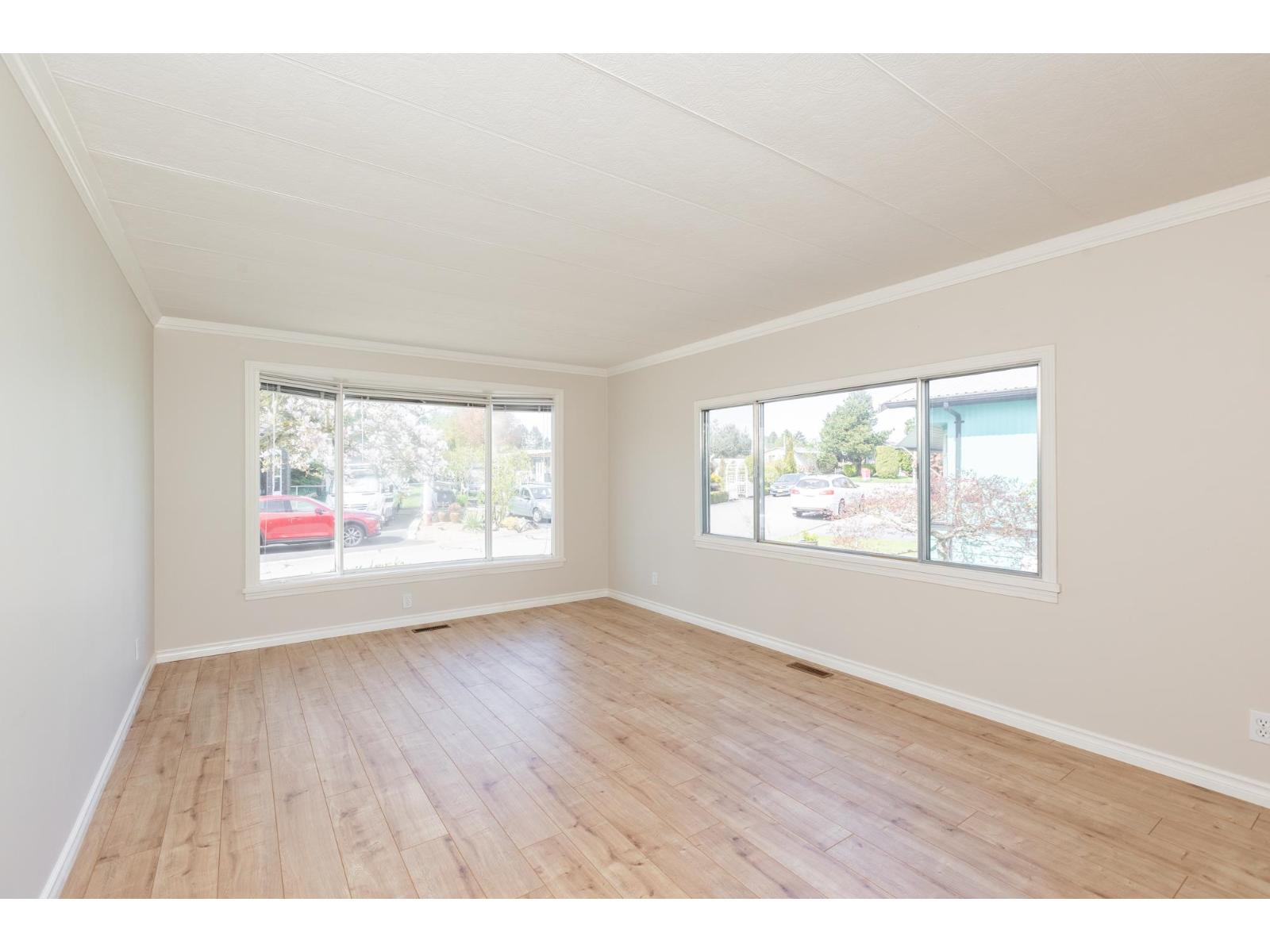 2102 Cumbria Drive, Surrey, British Columbia  V4A 5K3 - Photo 15 - R3010140