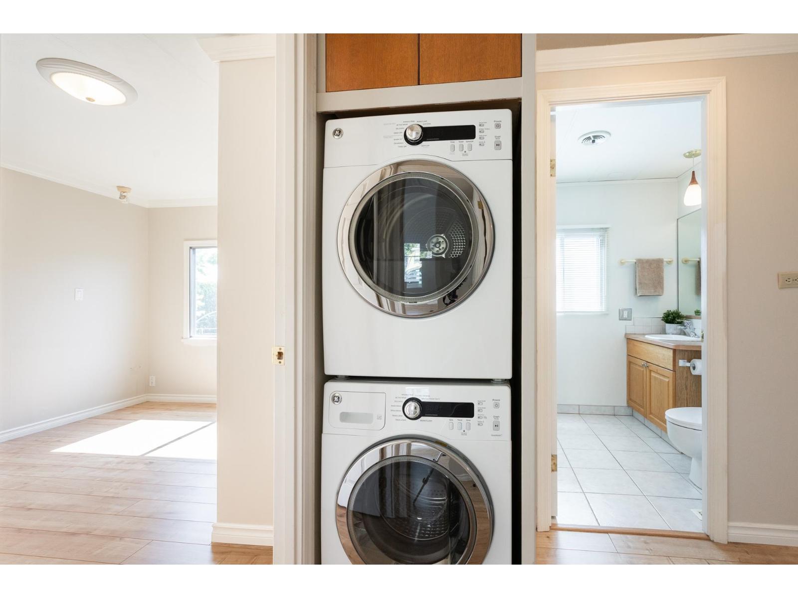 2102 Cumbria Drive, Surrey, British Columbia  V4A 5K3 - Photo 27 - R3010140