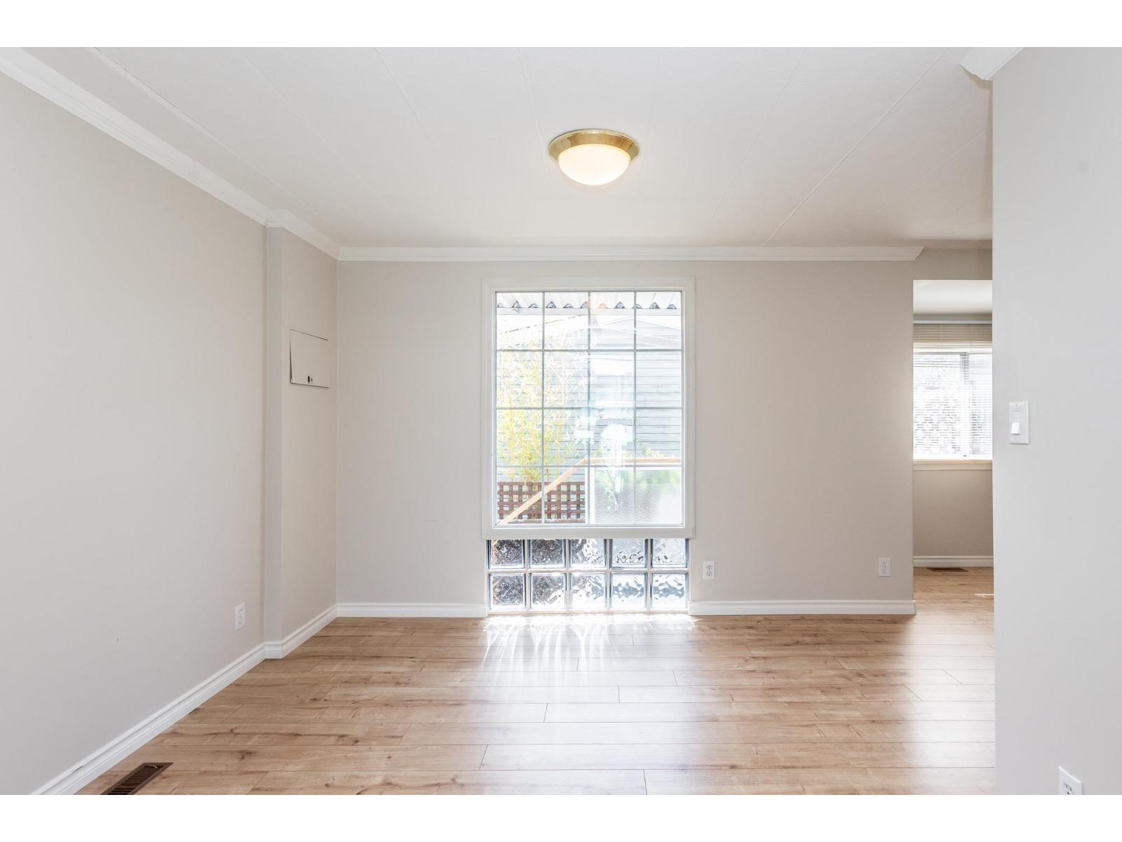 2102 Cumbria Drive, Surrey, British Columbia  V4A 5K3 - Photo 14 - R3010140