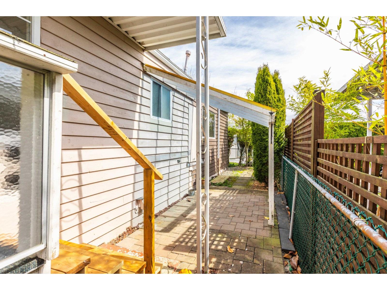 2102 Cumbria Drive, Surrey, British Columbia  V4A 5K3 - Photo 31 - R3010140