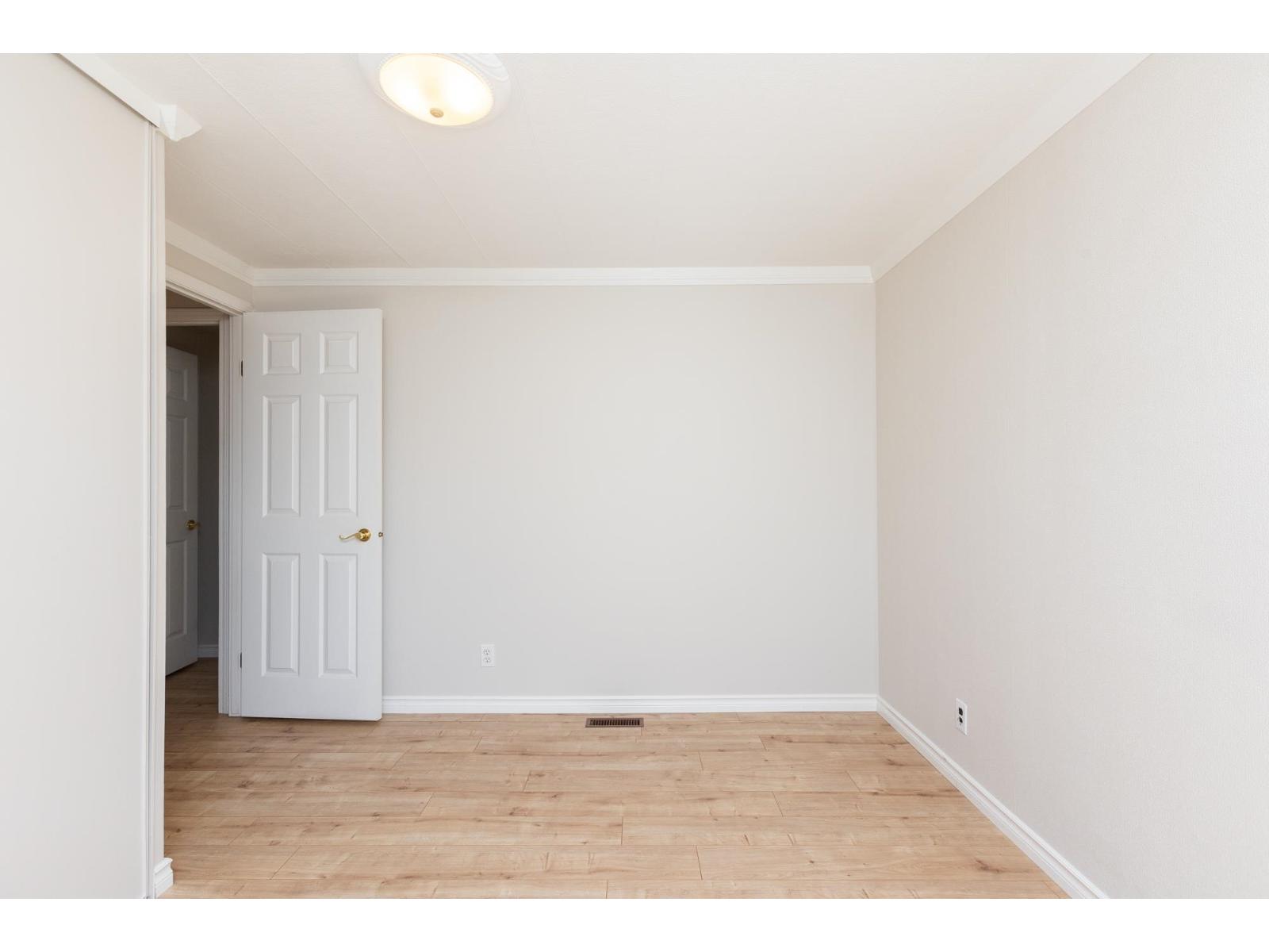 2102 Cumbria Drive, Surrey, British Columbia  V4A 5K3 - Photo 24 - R3010140