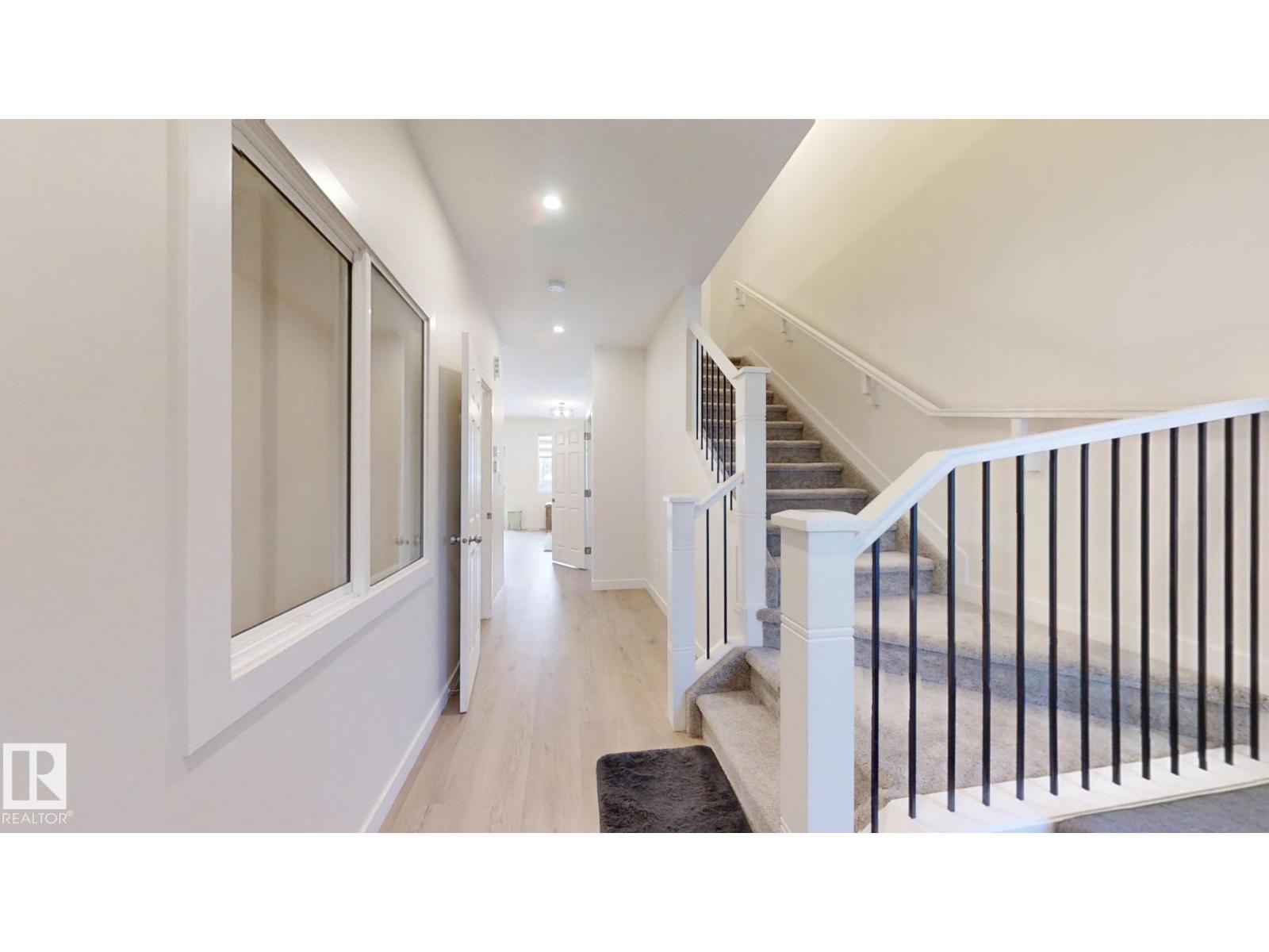 2043 13 Av Nw, Edmonton, Alberta  T6T 2R8 - Photo 6 - E4455464