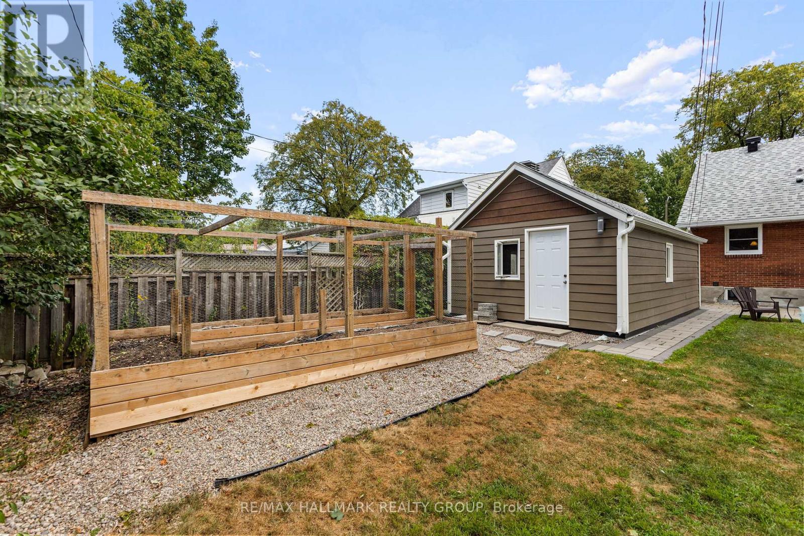 1622 Drake Avenue, Ottawa, Ontario  K1G 0L8 - Photo 32 - X12367119