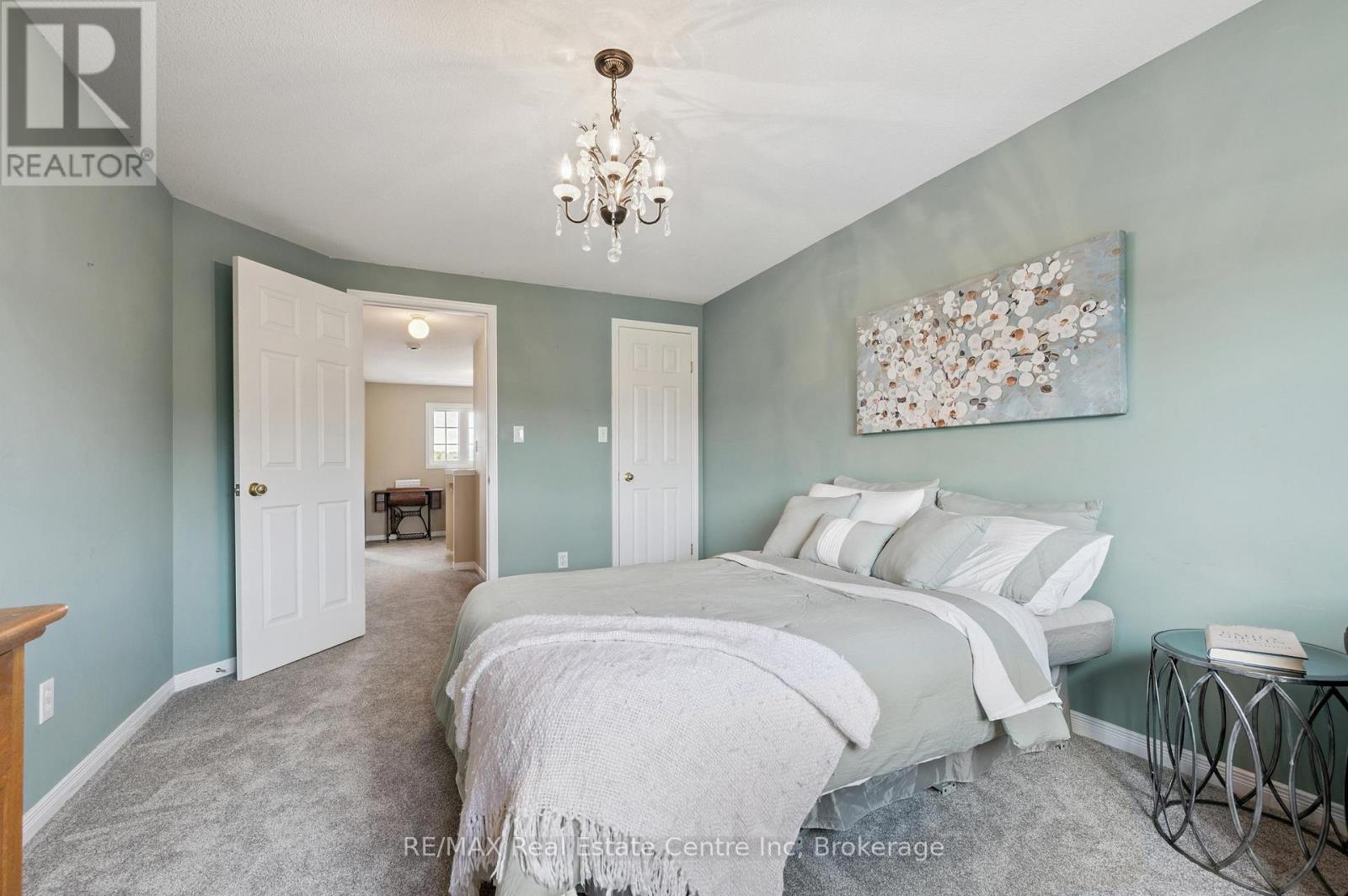 179 Prosperity Drive, Kitchener, Ontario N2E 4E5 - Photo 13 - X12371959