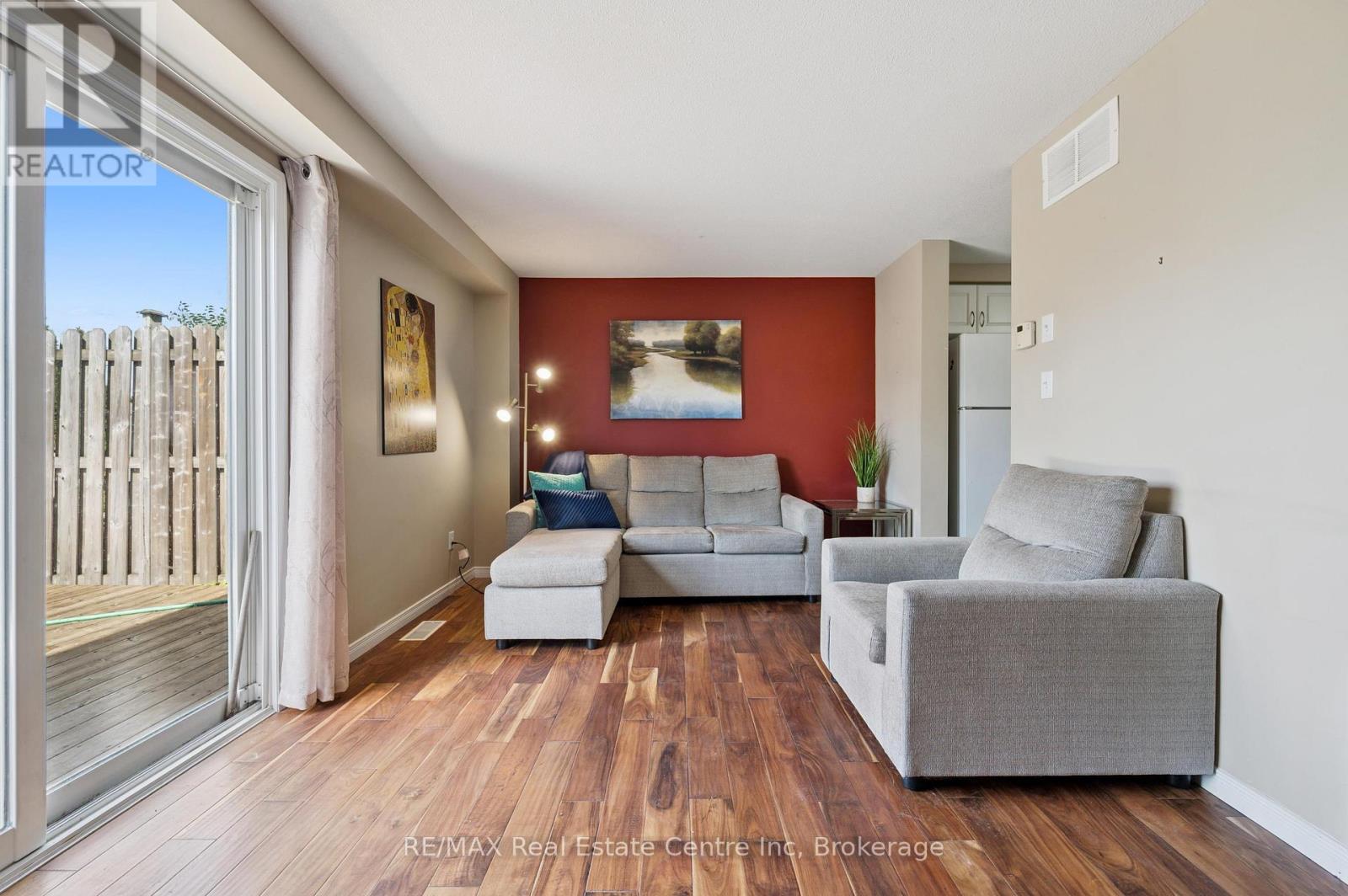 179 Prosperity Drive, Kitchener, Ontario N2E 4E5 - Photo 8 - X12371959