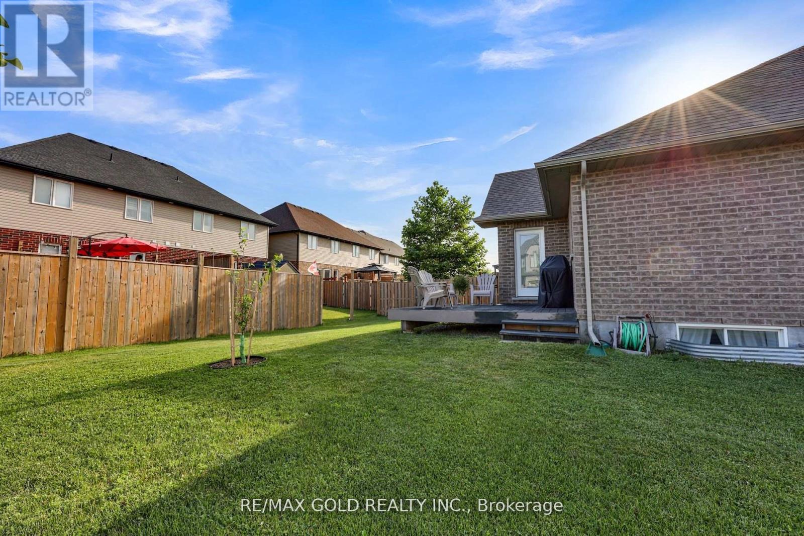 1460 Dunkirk Avenue, Woodstock (Woodstock - North), Ontario  N4T 0J9 - Photo 40 - X12371971