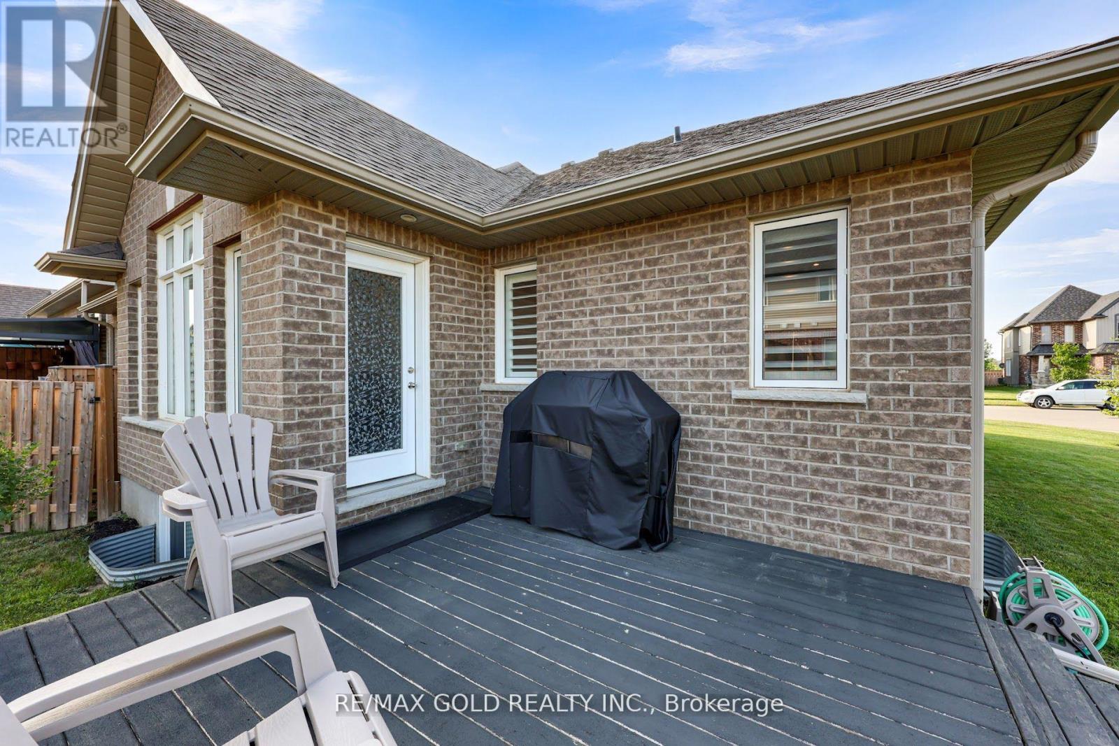 1460 Dunkirk Avenue, Woodstock (Woodstock - North), Ontario  N4T 0J9 - Photo 43 - X12371971