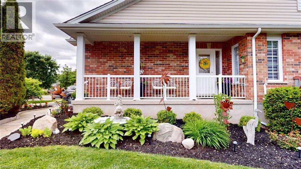 Property at 87 SCHRODER Crescent image 3