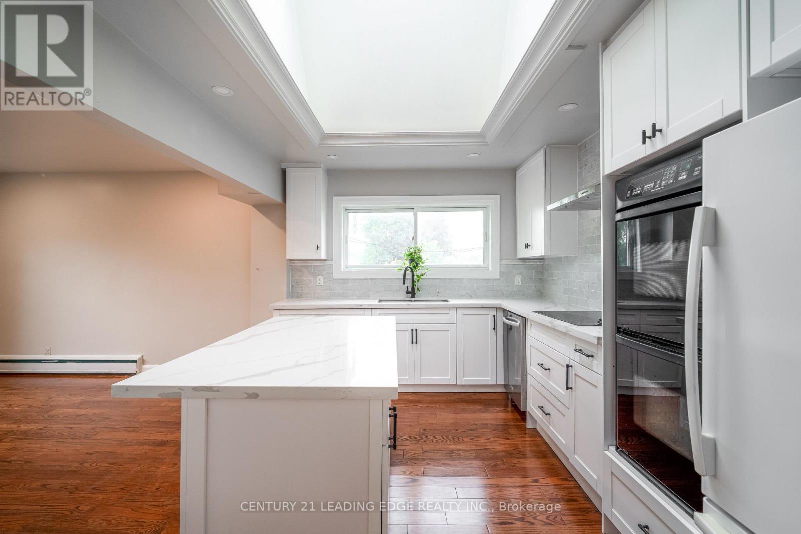 393 Canal Road, Bradford West Gwillimbury, Ontario  L3Z 2A6 - Photo 8 - N12371981
