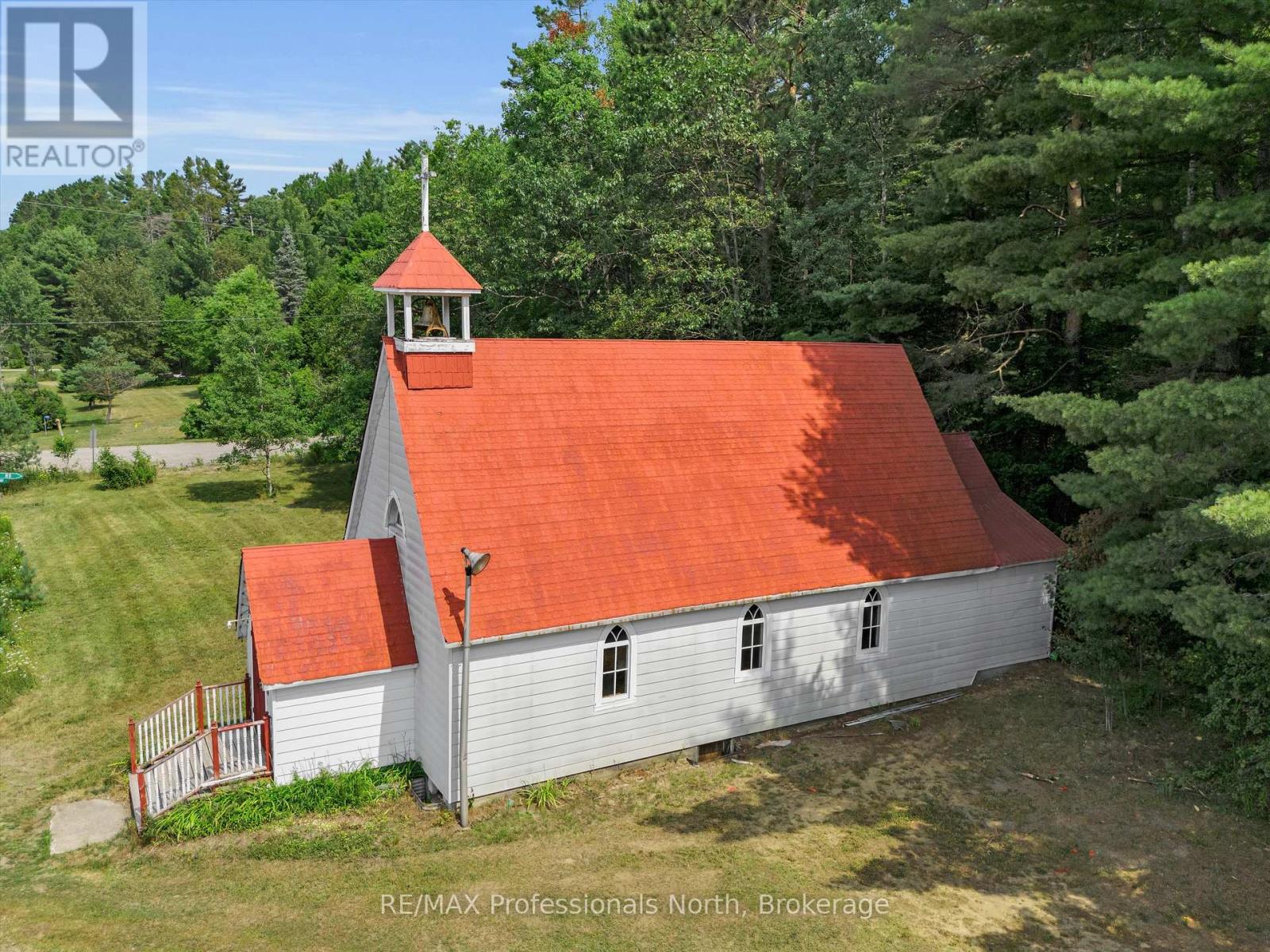2111 Manitoba Street, Bracebridge, Ontario  P1L 1X4 - Photo 2 - X12371992